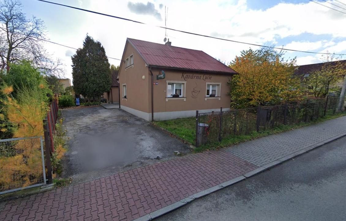 Kavárna Lucie s ubytováním Horní Těrlicko Esterno foto